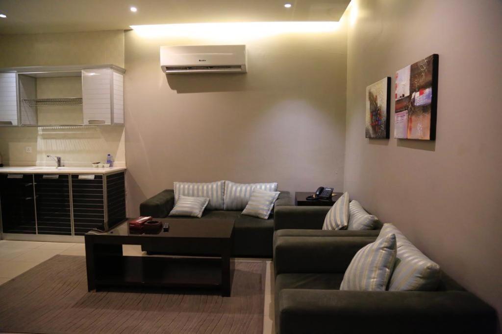 Triple Tree Serviced Unites Al-Hofuf Ngoại thất bức ảnh